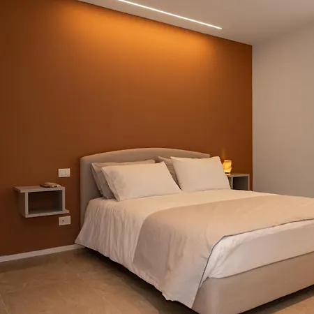 Ambra House